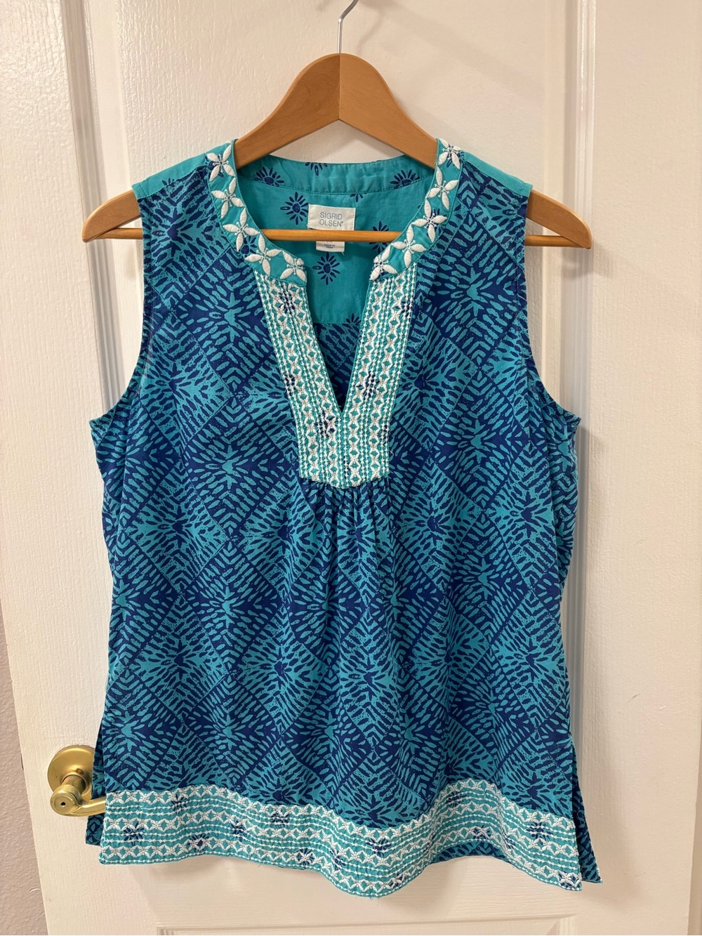 Sigrid Olsen Embroidered Blue Printed Sleeveless V-Notch Tunic Top